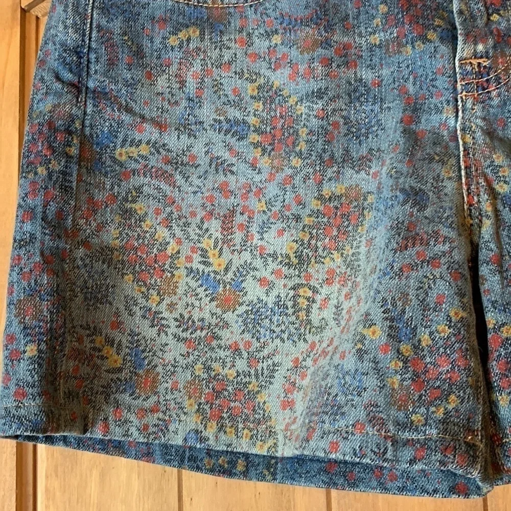 Lucky Brand Abbey Double Roll wildflower paisley print denim jean shorts Size 6